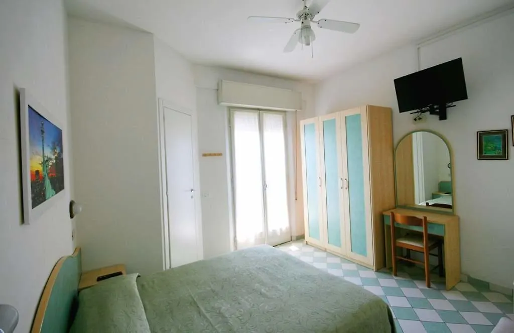 Hotel Locarno Cattolica 3*,